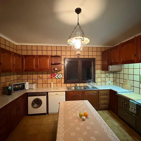 Apartment Alma Calorosa 6 Bedroom Bicas